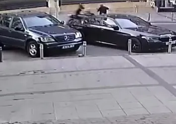 Yayaya çarpan motosiklet sürücüsü hayatını kaybetti