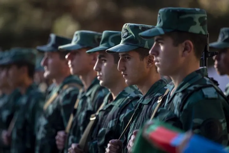 Ermenistan işgalinden kurtarılan Azerbaycan'ın Zengilan kentindeki karakollara bayrak çekildi