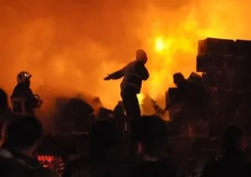 İnegöl’deki soğuk hava deposunda yangın