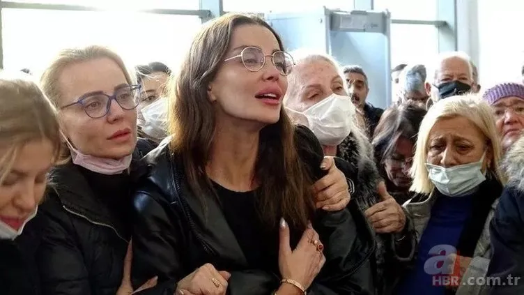 Özge Ulusoy acısını paylaştı: Perişan durumdayız