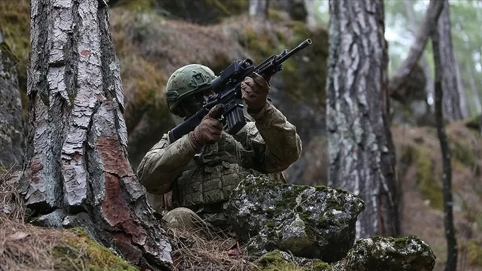 msbden-suriyedeki-operasyonlara-iliskin-aciklama-teroru-bertaraf-etmek-icin-oradayiz-1721294310662.jpg Türk askeri