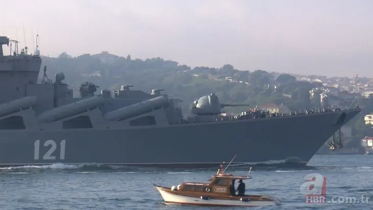Rusya’nın batan amiral gemisi Moskova İstanbul Boğazı’ndan geçerken görüntülenmiş