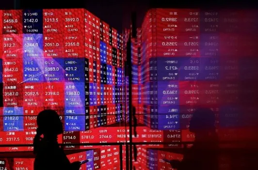 trumpin-tarifeleri-yururluge-girdi-piyasalarda-kiyim-1744180801908.jpg Foto: REUTERS