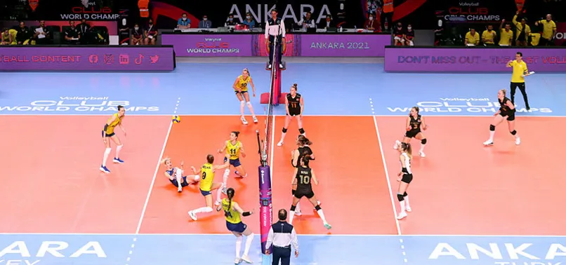 Son dakika: FIVB Kadınlar Dünya Kulüpler Şampiyonası: VakıfBank Fenerbahçe Opet'i yenerek finale kaldı