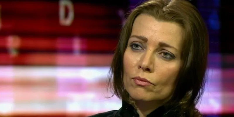 Skandal Ayasofya Yorumu Elif Safak Yavuz Baydar Nevsin Mengu Ve Orhan Pamuk Tarihi Karara Karsi Cikti