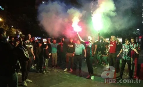 Bordo-mavili takım tarih yazdı! Trabzonsporlular meydanları doldurdu! 38 yıl sonra gelen şampiyonluk sevinci 11