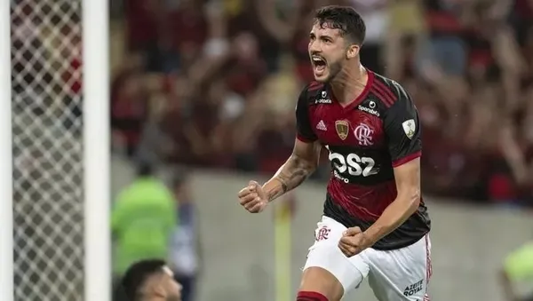 Fenerbahçe’nin yeni transferi yola çıktı