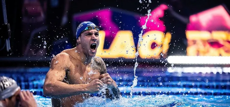 ABD'li yüzücü Caeleb Dressel 2 dünya rekoru kırdı