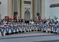 Esenler'de 114 hafız icazet aldı! Başkan Erdoğan'dan umre müjdesi