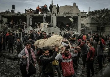 Gazze'de katliam sürüyor! İsrail'den 3 eve saldırı