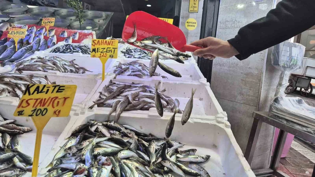 Ramazan'da balık tezgahlarında sakinlik