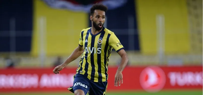Fenerbahçe'de ayrılık! Transferin son saatlerinde milli oyuncu ile yollar ayrıldı Fenerbahçe'de ayrılık! Transferin son saatlerinde milli oyuncu ile yollar ayrıldı