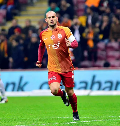 Galatasaray Başkanı Özbek'ten taraftarı heyecanlandıracak açıklama - 1