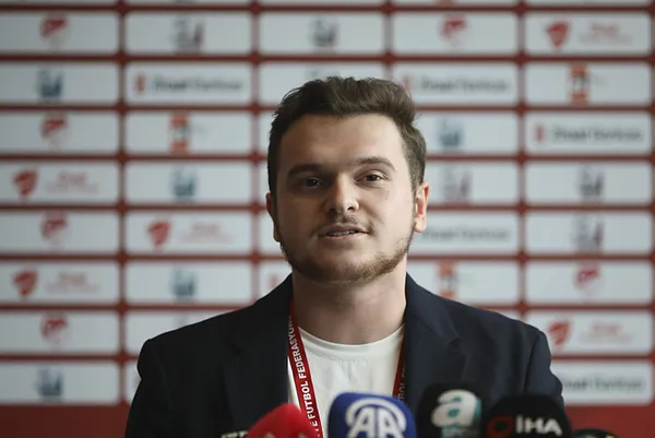 Beşiktaş yönetiminden TFF'ye çıkarma! Başkan Büyükekşi ile kritik görüşme: Tek istediğimiz adalet ve eşitlik - 1