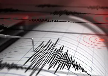 Endonezya'da 6,2 büyüklüğünde deprem! Ölü ve yaralılar var
