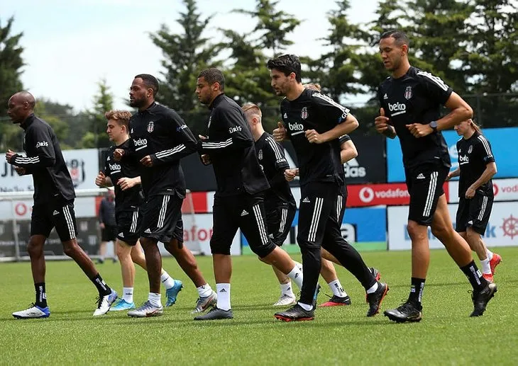 Galatasaray Beşiktaş maçı ne zaman? 2021 GS BJK derbisi ne zaman, saat kaçta? Dev derbinin hakemi kimdir?