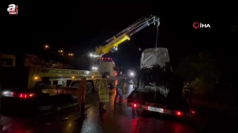 Osmaniye’de mazot yüklü tanker devrildi