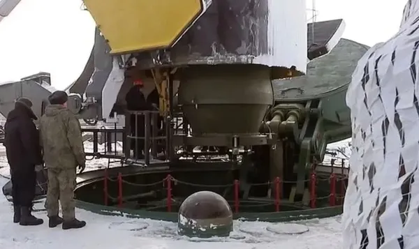 Emri Putin verdi! Rusya’dan ’Nükleer’ hamle: Fırlatma deposuna yerleştirildi