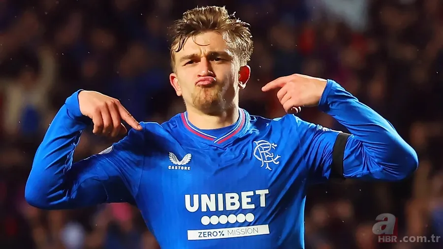 Galatasaray'dan Süper Lig'de ses getirecek transfer! Ezeli rakibinin eski yıldızını aldı 6