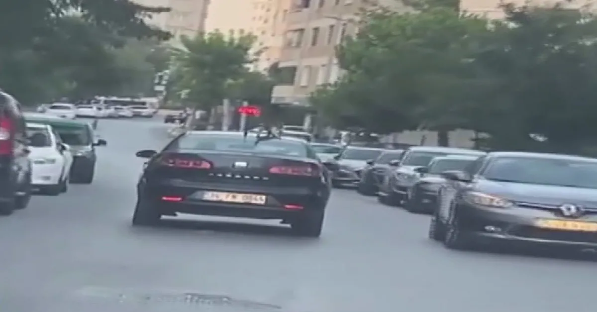 Seyir halinde panik anları! Gören uyarmaya çalıştı