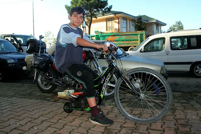 Giresun’da 15 yaşındaki genç ağaç motorundan moto-bisiklet yaptı - 3