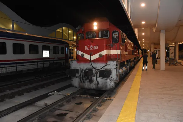 zafer-treni-buyuk-taaruzun-basladigi-afyon-kocatepeye-ulasti-1630292982541.jpg Zafer Treni 'Büyük Taaruz'un başladığı Afyon Kocatepe’ye ulaştı - 1