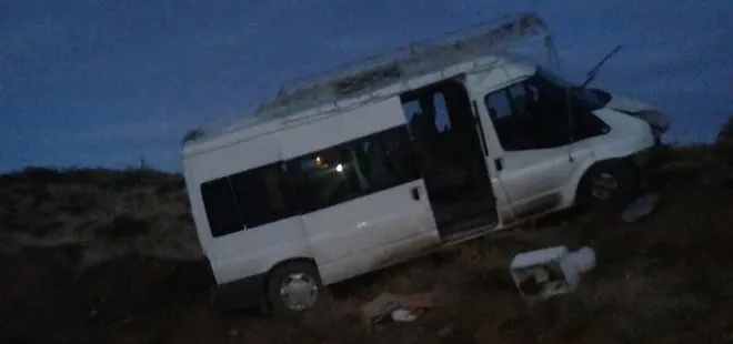 Adıyaman’da freni boşalan minibüs devrildi: 2’si ağır 9 yaralı