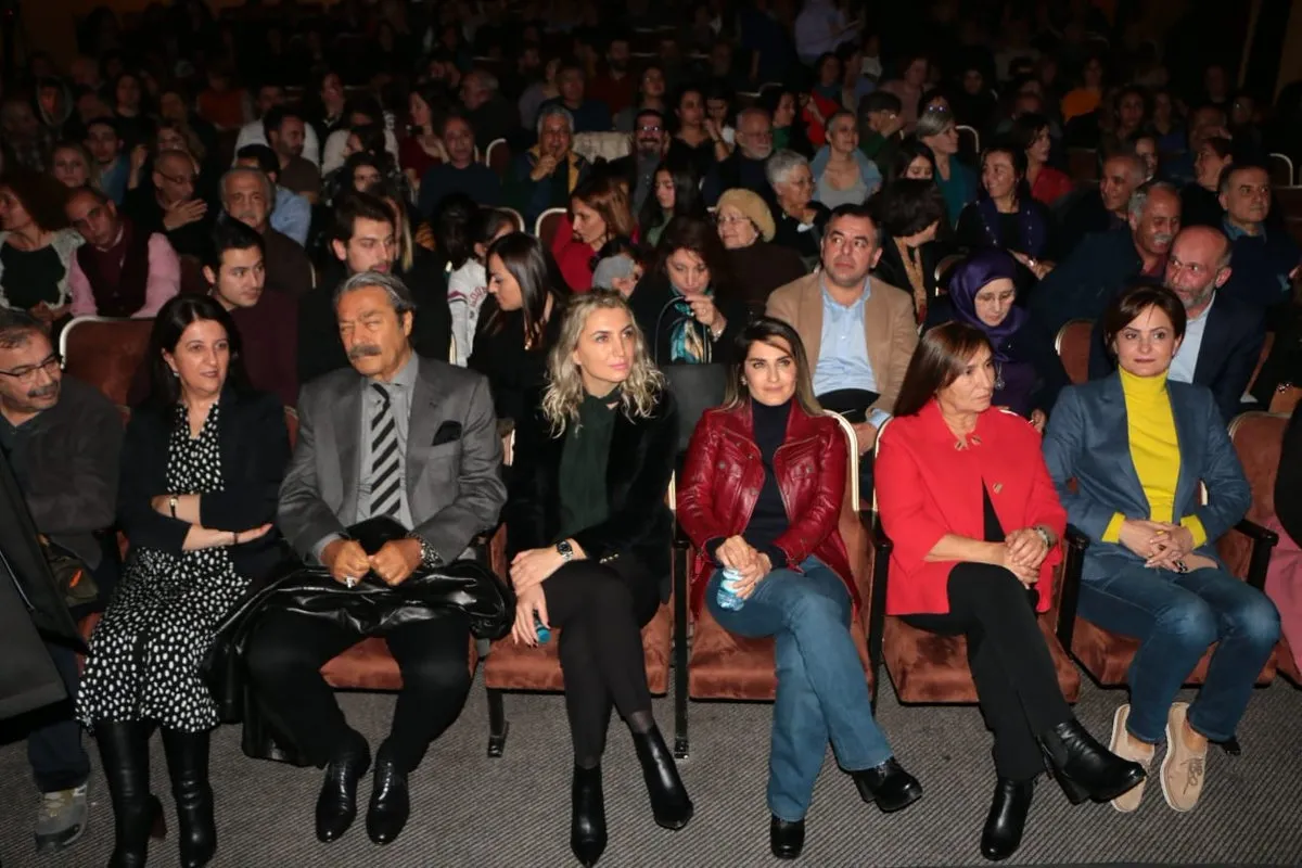 Demirtaş yazdı Kaftancıoğlu sahneledi! CHP-HDP ittifakı tiyatroda buluştu