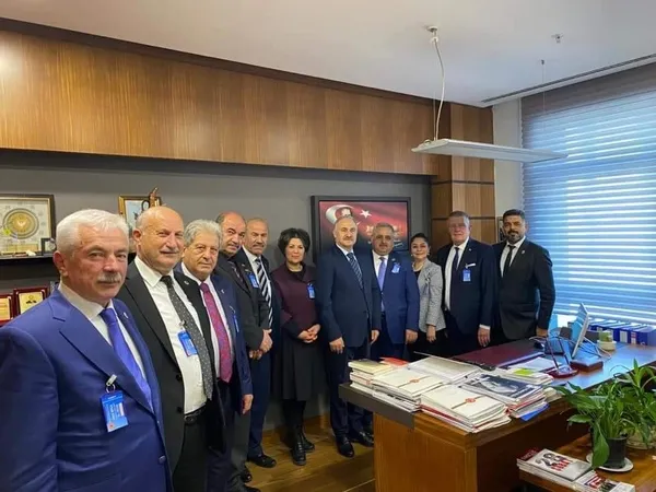 CHP Grup Başkanvekili Engin Özkoç’tan muhtarlara hakaret