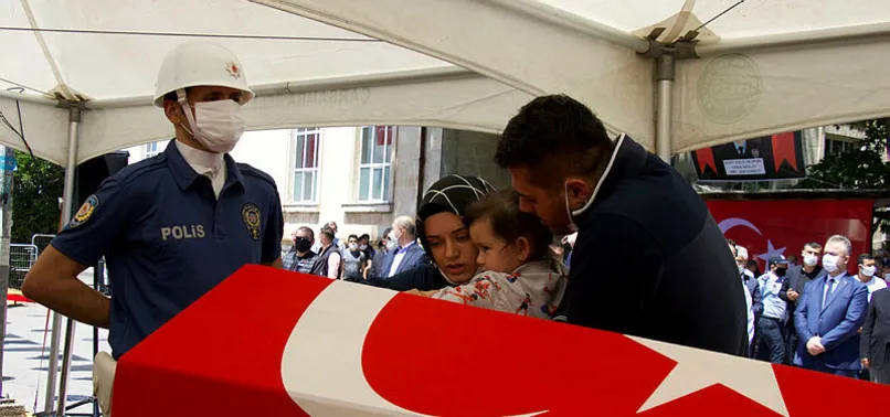 Son dakika: Diyarbakır'da polis memuru Atakan Arslan'ın şehit olduğu saldırı sonrasın gözaltına alınan 2 kişi tutuklandı