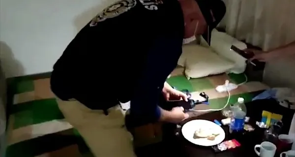 İzmir'de 'ucuz otel' tuzağına operasyon! 18 kişi gözaltına alındı - 2