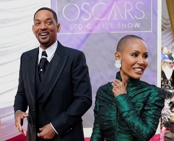 oscar-gecesine-golge-dusuren-tokadin-yankilari-devam-ediyor-olayin-merkezindeki-will-smithin-esi-jada-smith-su-1649163422553.jpg Oscar gecesine gölge düşüren tokadın yankıları devam ediyor! Olayın merkezindeki Will Smith’in eşi Jada Smith suskunluğunu bozdu - 1
