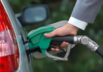 Motorinde 7 kuruş indirim