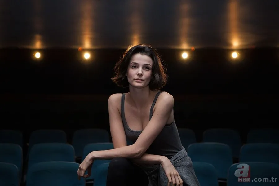 Kıvanç Tatlıtuğ ve Başak Dizer coronavirüsten korunmak için Kemerburgaz’daki evine kapandı 20