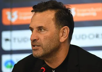 Okan Buruk'tan Osimhen açıklaması! Devre arası ayrılacak mı?