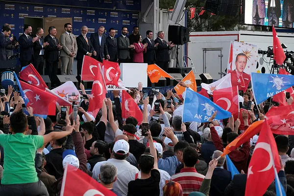 Başkan Erdoğan’dan Kılıçdaroğlu’na Alevilik yanıtı: Bizim mezhep ayrımı derdimiz yok! Bizim tek dinimiz var İslam!