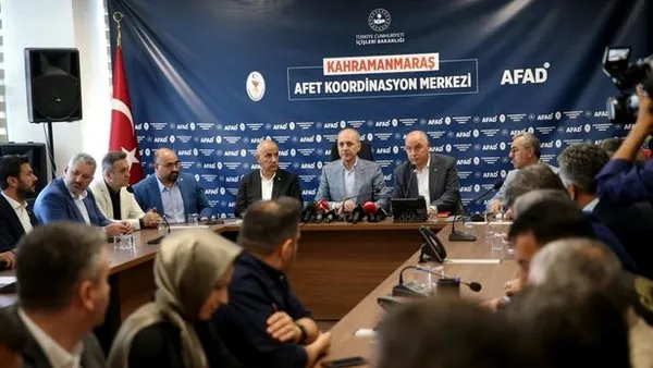 tbmm-baskani-numan-kurtulmus-deprem-bolgesinde-a-haberin-sorularini-yanitladi-1687895605267.jpg TBMM Başkanı Numan Kurtulmuş deprem bölgesinde A Haber'in sorularını yanıtladı - 3