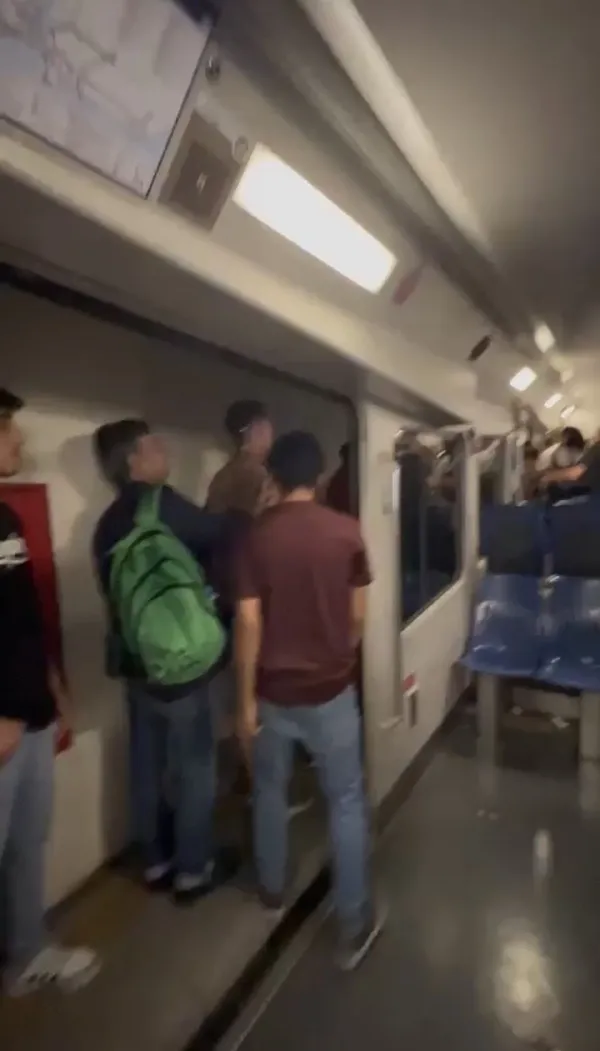 İBB’ye artık hizmet gerek! İmamoğlu varsa ’sorun’ da var! Vatandaş panik atak geçirdi...