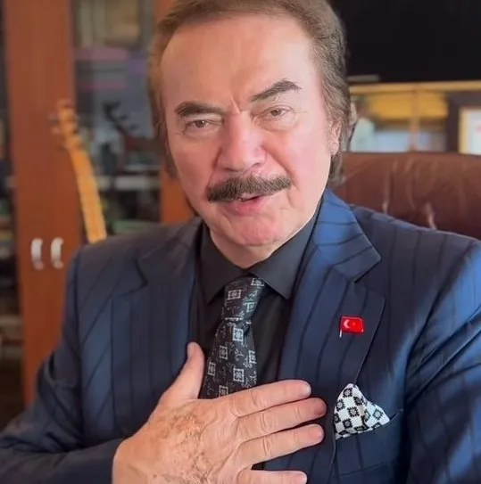 Usta sanatçı Orhan Gencebay tekneden düştü! Apar topar hastaneye kaldırıldı