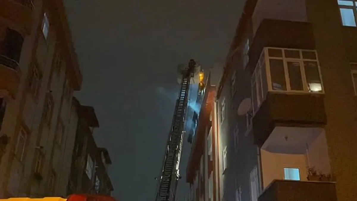 İstanbul'da 5 katlı binada yangın paniği!