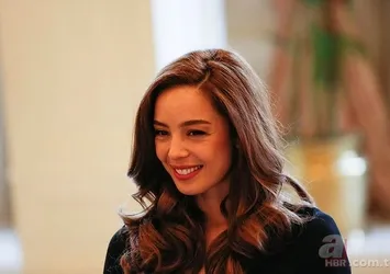 Azra Akın'ın hamilelik fotoğrafı