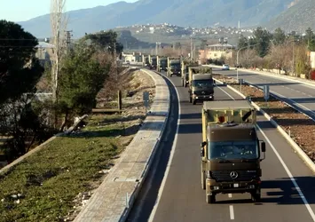 Gaziantep'ten Suriye'ye doğru yola çıktılar