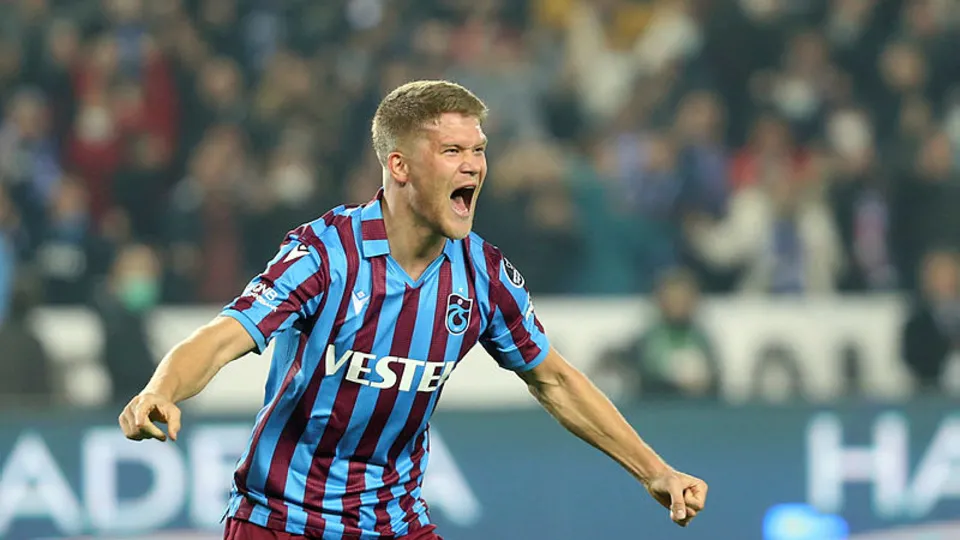 Trabzonspor ile kariyerinin zirvesini yaşıyor! Fransa, İtalya ve İngiltere'den sonra Türkiye'de coştu