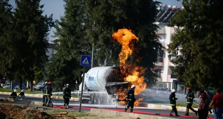 Antalya’da LPG tankeri yangını! Korku dolu anlar