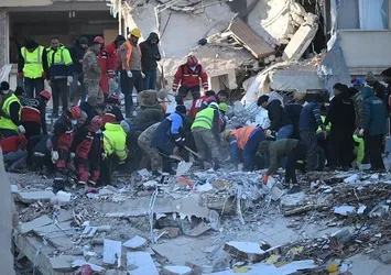 Asrın felaketinde 26 kişiye mezar olan apartmanın firari sanığı yakalandı