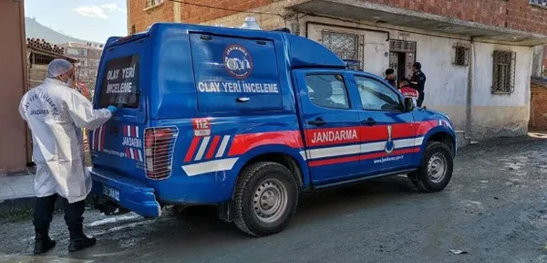 orduda-bosanma-asamasindaki-esinin-bicakladigi-kadin-oldu-1678182410581.jpg Ordu'da boşanma aşamasındaki eşinin bıçakladığı kadın öldü - 3