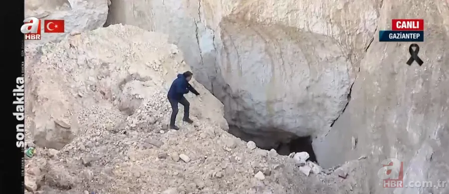 Mahallenin tam ortasında DEV ÇUKUR ve iki MAĞARA oluştu! İşte DEPREMİN dehşete düşüren ETKİSİ 18