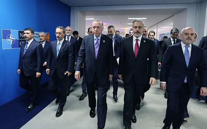 baskan-erdogan-laheyden-dunyaya-net-mesaj-bebekler-olurken-susulmaz-1750877469108.jpg Fotoğraf-AA