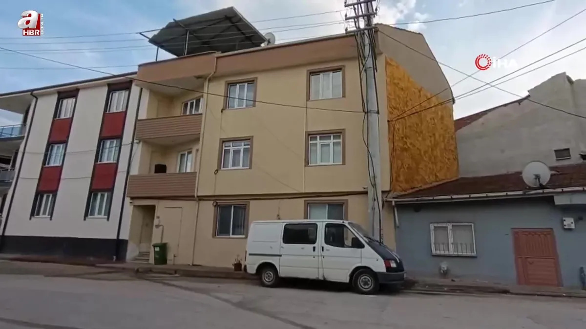 3. kattaki balkondan düşen çocuk yaralandı