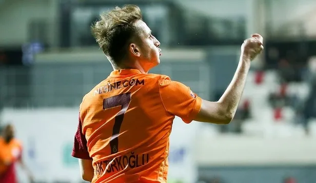 paylasimi-kafalari-karistirdi-kerem-akturkoglu-transfer-mi-oldu-kerem-akturkoglu-galatasaraydan-ayrildi-mi-1653140300615.jpg PAYLAŞIMI KAFALARI KARIŞTIRDI! Kerem Aktürkoğlu transfer mi oldu? Kerem Aktürkoğlu Galatasaray'dan ayrıldı mı? - 8